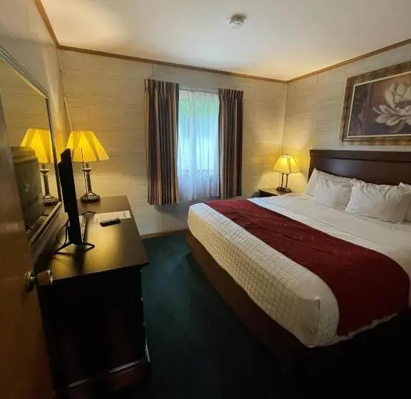 デラックススイート, Mohican Resort Motel, Conveniently Located To All Lake George Attractions