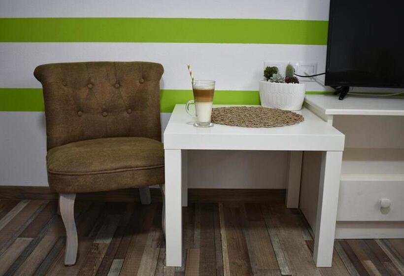 غرفة قياسية مطلة على الجبل, Casa Dodó Vendégház