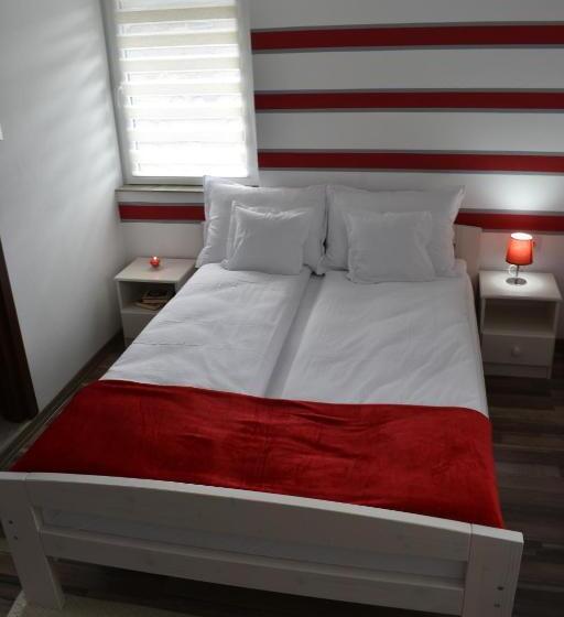 غرفة قياسية مطلة على الجبل, Casa Dodó Vendégház