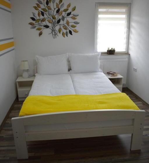 Номер Стандарт Вид на Горы, Casa Dodó Vendégház