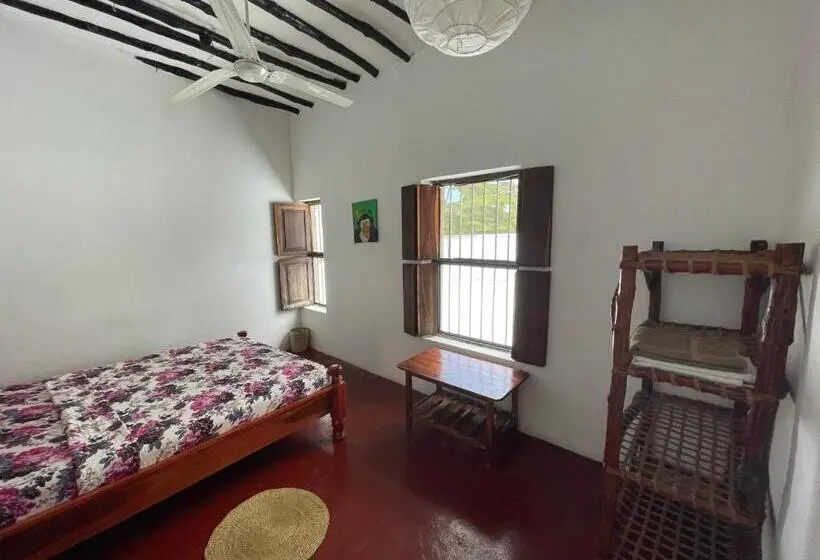 اتاق استاندارد, Zava House Stone Town