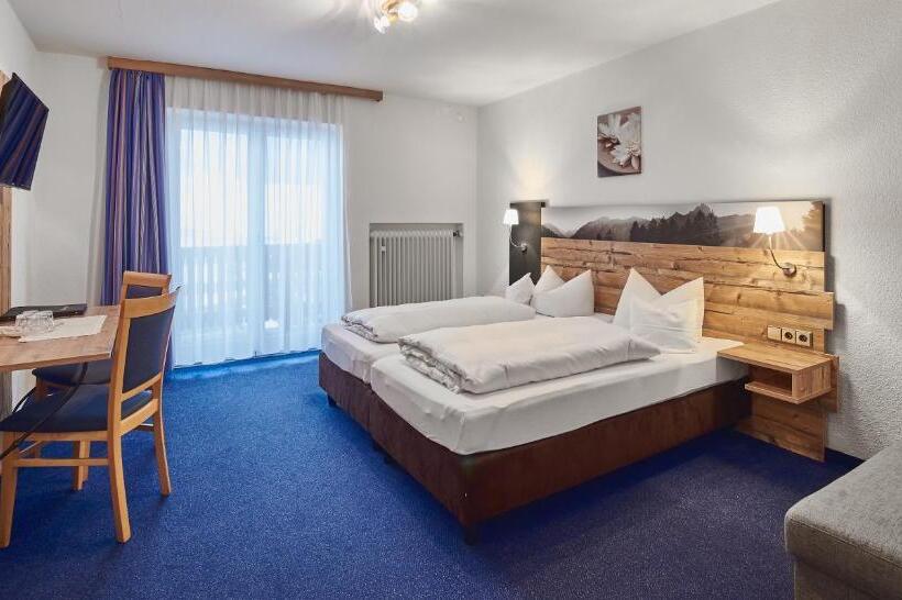 Aile Odası, Aktivhotel & Gasthof Schmelz Ihr Urlaubs Hotel In Inzell Mit Wellness Hallenbad, Alpensauna & Dampfb