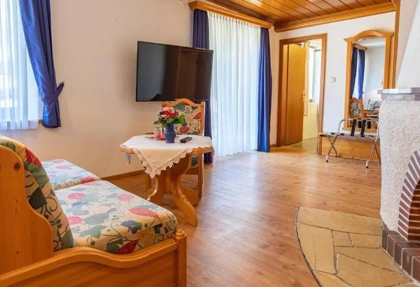 スイート, Aktivhotel & Gasthof Schmelz Ihr Urlaubs Hotel In Inzell Mit Wellness Hallenbad, Alpensauna & Dampfb