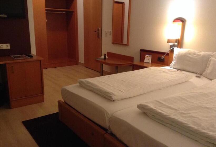 Номер Стандарт Трехместный, Akzent Hotel Restaurant Albert