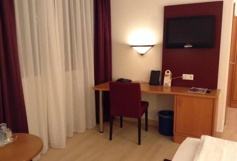 Четырехместный Номер Стандарт, Akzent Hotel Restaurant Albert