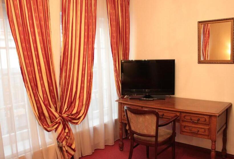 Номер Стандарт, Altstadthotel Hayk Am Rhein