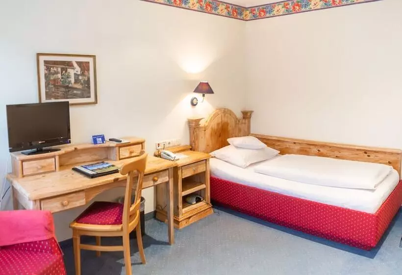 اتاق استاندارد یک نفره, Aktiv Hotel Schweiger