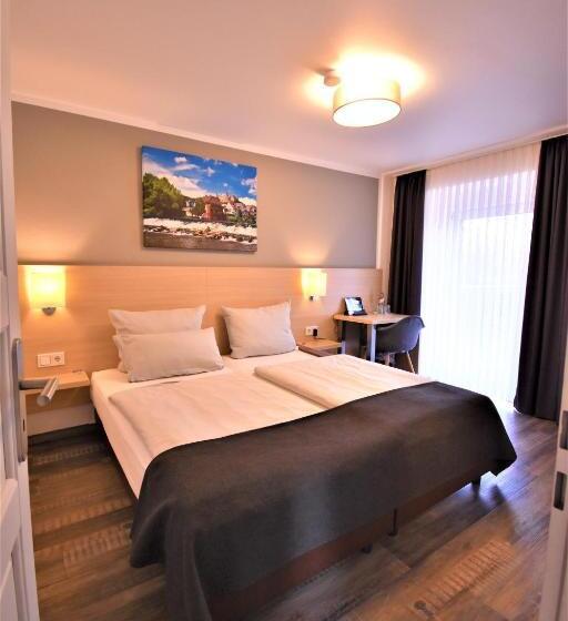 Номер Стандарт, Altes Eishaus, Hotel & Restaurant