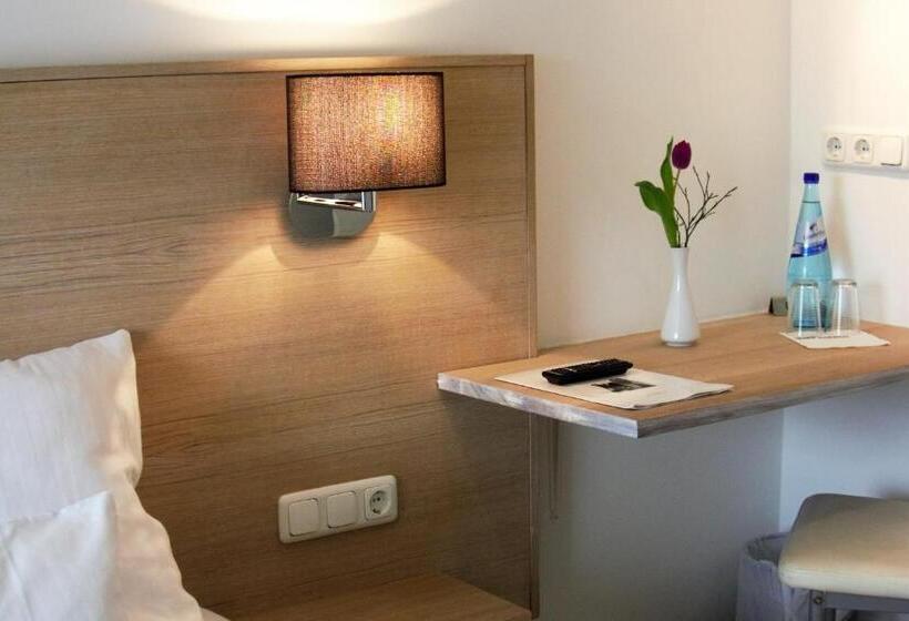 Номер Стандарт, Altes Eishaus, Hotel & Restaurant