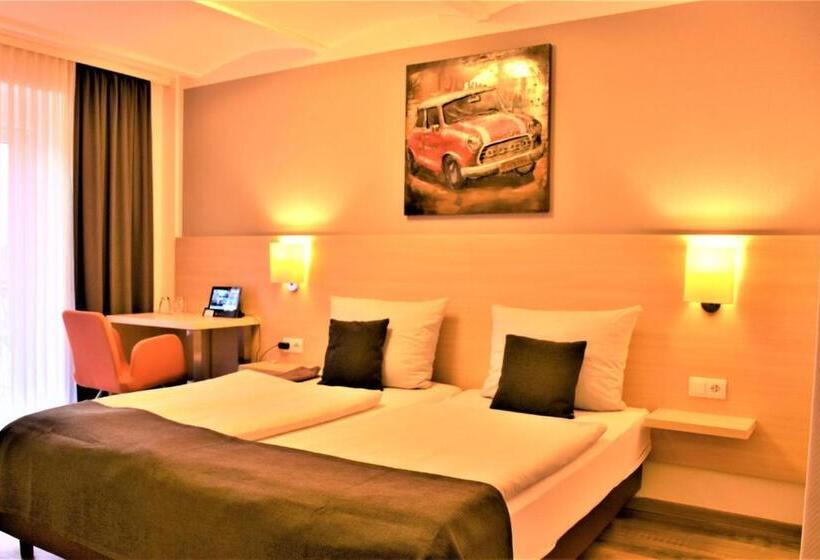 Номер Стандарт, Altes Eishaus, Hotel & Restaurant