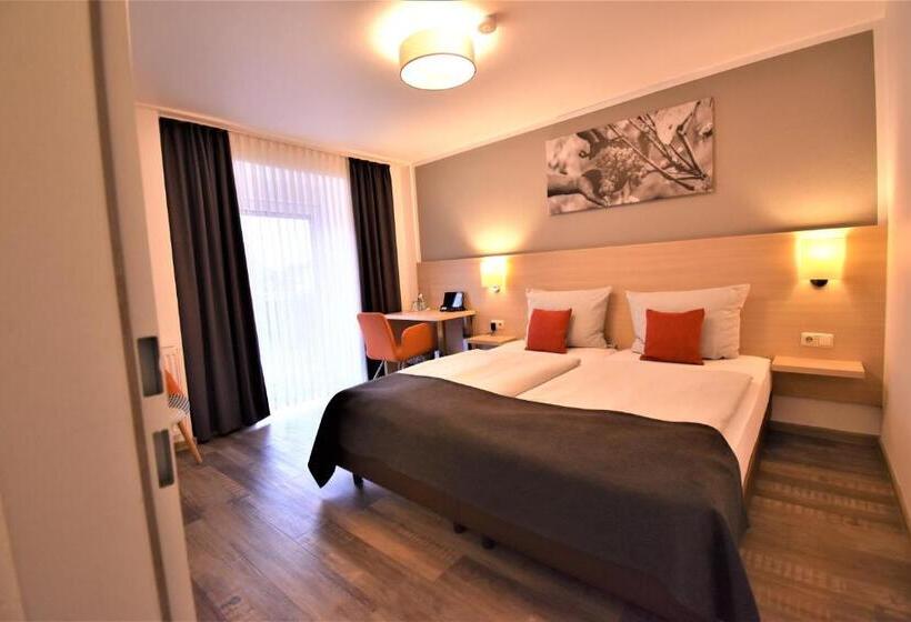 Номер Стандарт, Altes Eishaus, Hotel & Restaurant