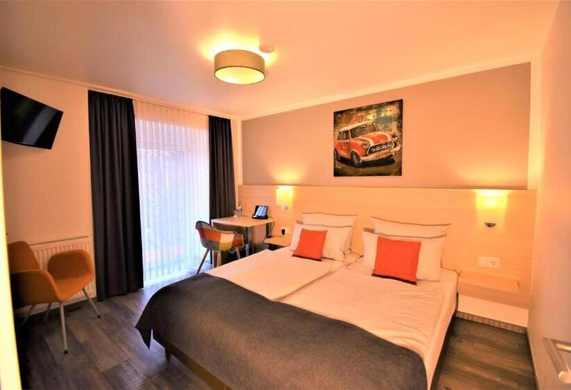 Номер Стандарт, Altes Eishaus, Hotel & Restaurant