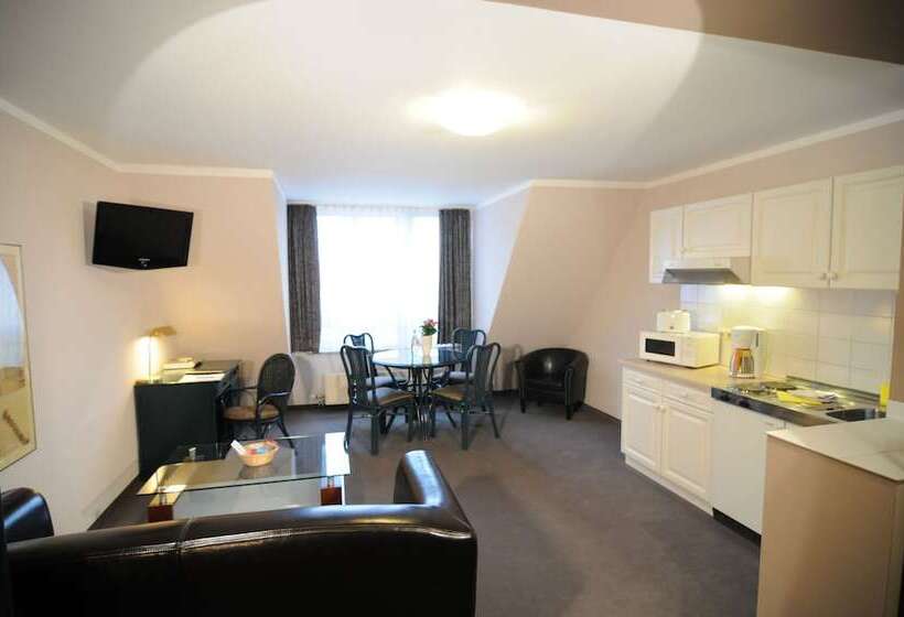 标准工作室, City