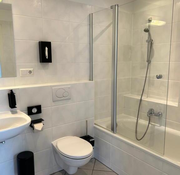 四人高级间, Dk Hotel Deutscher Kaiser