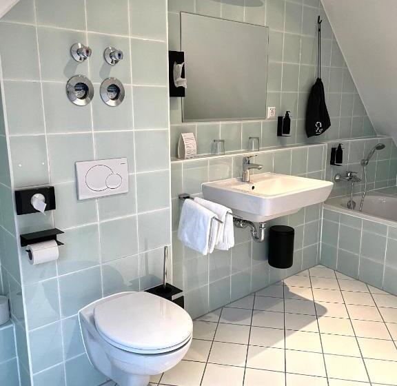 四人高级间, Dk Hotel Deutscher Kaiser