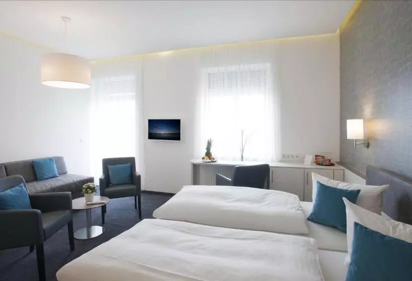 スタンダードトリプルルーム, Ebner   Boutique Hotel & Konditorei