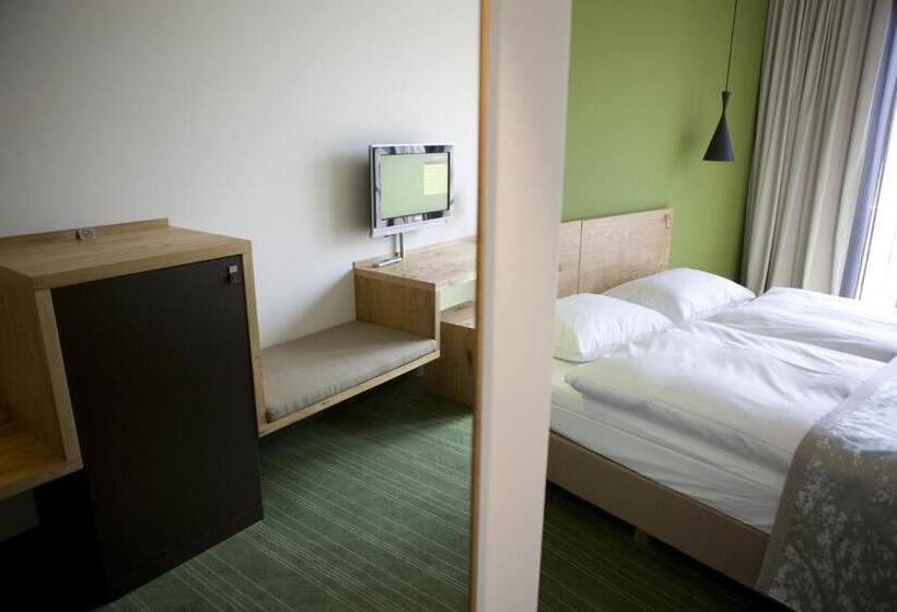 标准间, Fürstenfelder