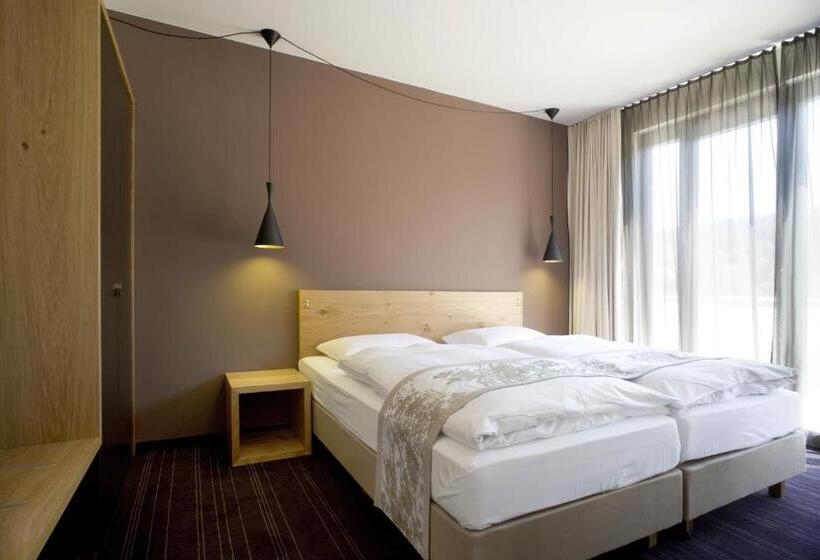 标准间, Fürstenfelder