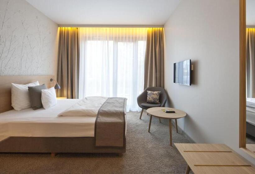 高级单人间, Fürstenfelder