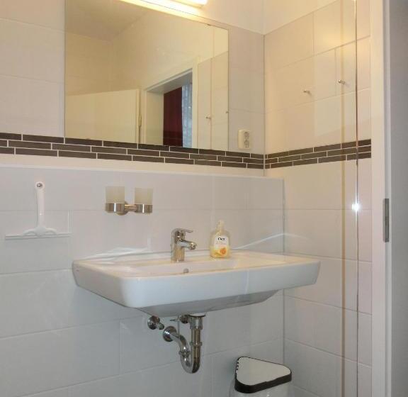 חדר סטנדרטי פלוס, & Gästehaus Rostock Lütten Klein