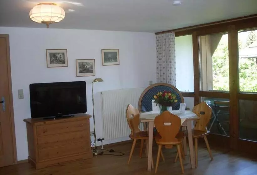 سوییت جونیور, Gasthof Ochsenwirt