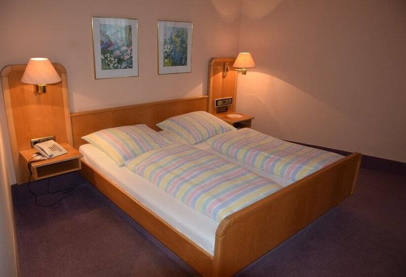 غرفة قياسية, Gruner Baum