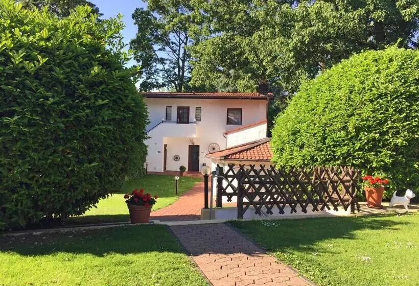 اتاق راحتی یک تخته, Haus Am Zoo