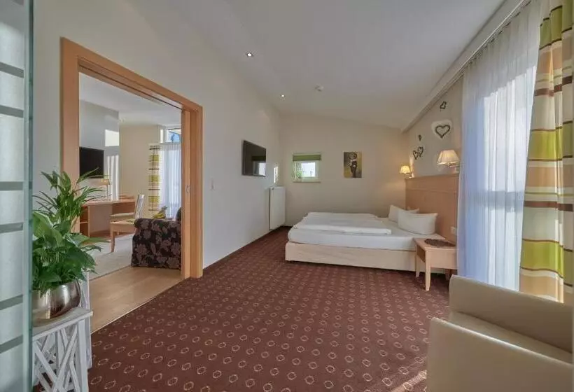 سوئیت با بالکن, Inntalhof