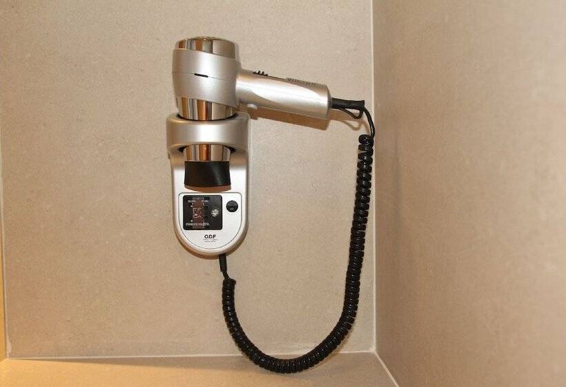 스탠다드 싱글 룸, La Valiz