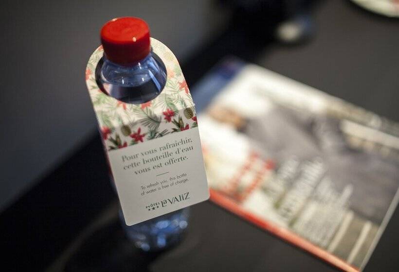 수피리어 룸, La Valiz