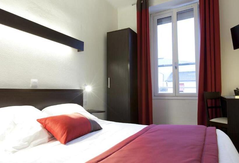 Номер Стандарт, Logis Hotel Chateaubriand