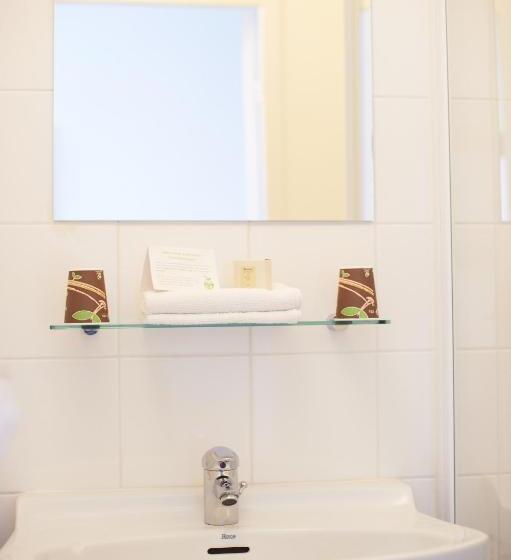 Номер Стандарт, Logis Hotel Chateaubriand