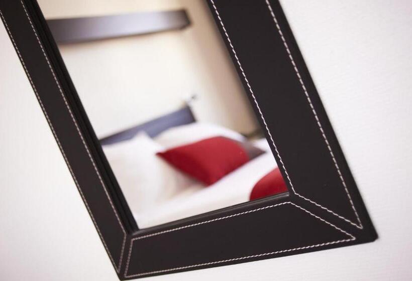 Номер Стандарт, Logis Hotel Chateaubriand