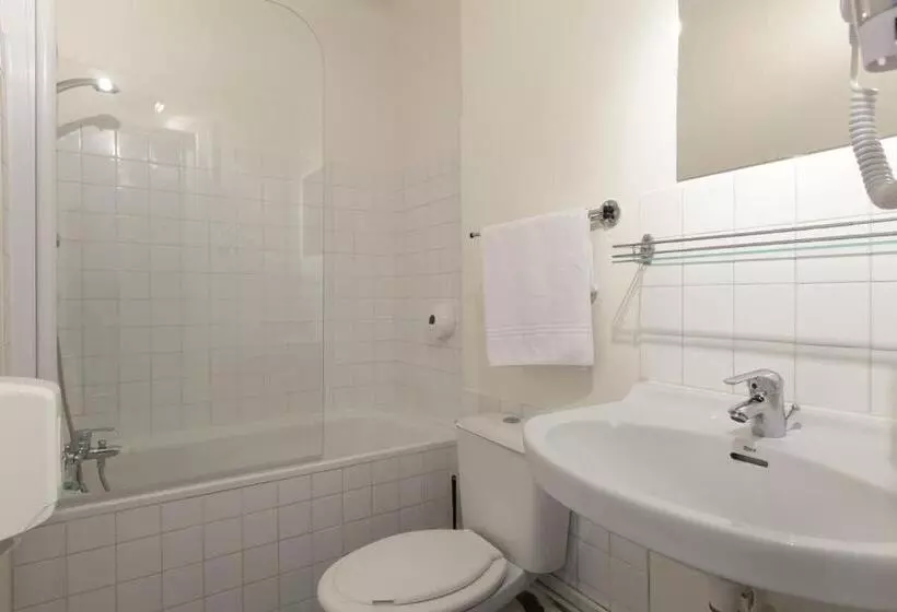 スタンダードトリプルルーム, Logis Hotel Chateaubriand