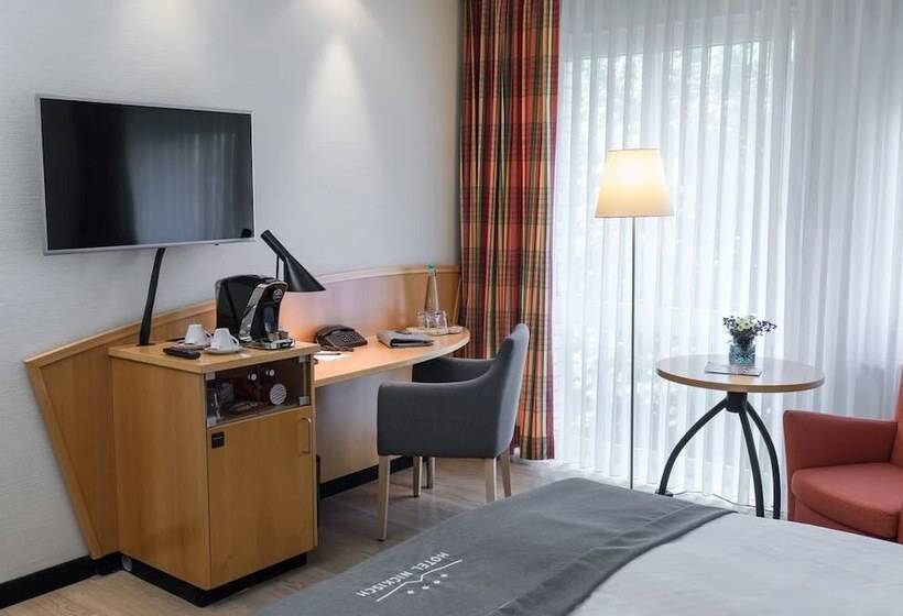 舒适型房间, Nickisch