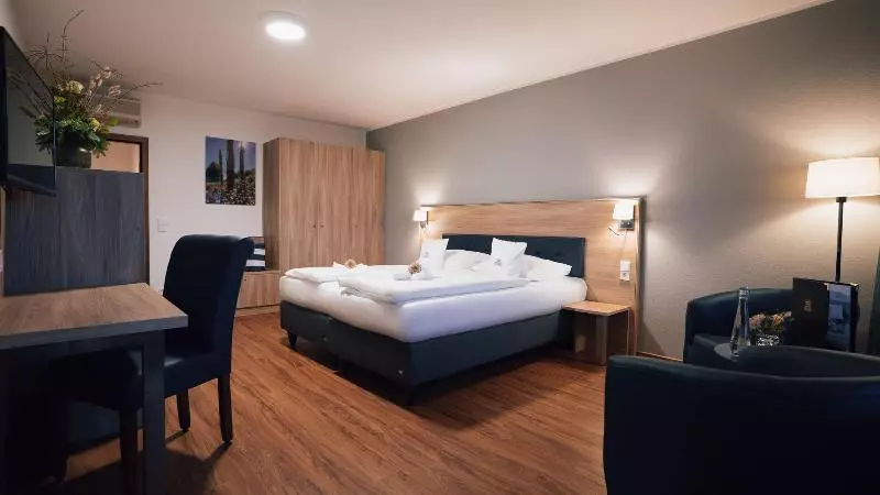 コンフォートルーム, Parkhotel St.leonhard