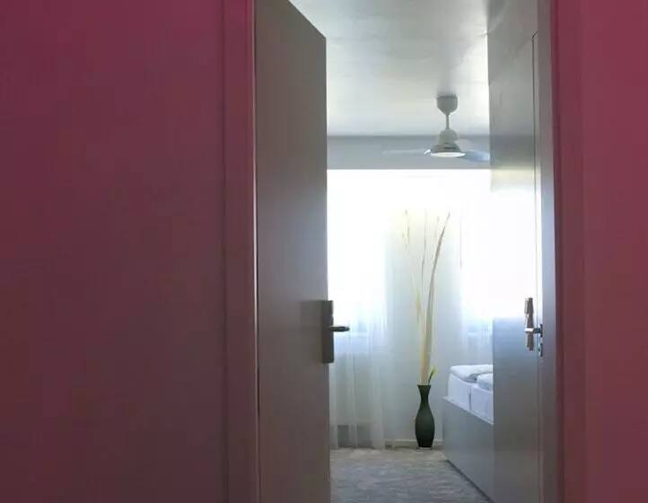 Standard-huone, Pearl Design Hotel   Frankfurt City