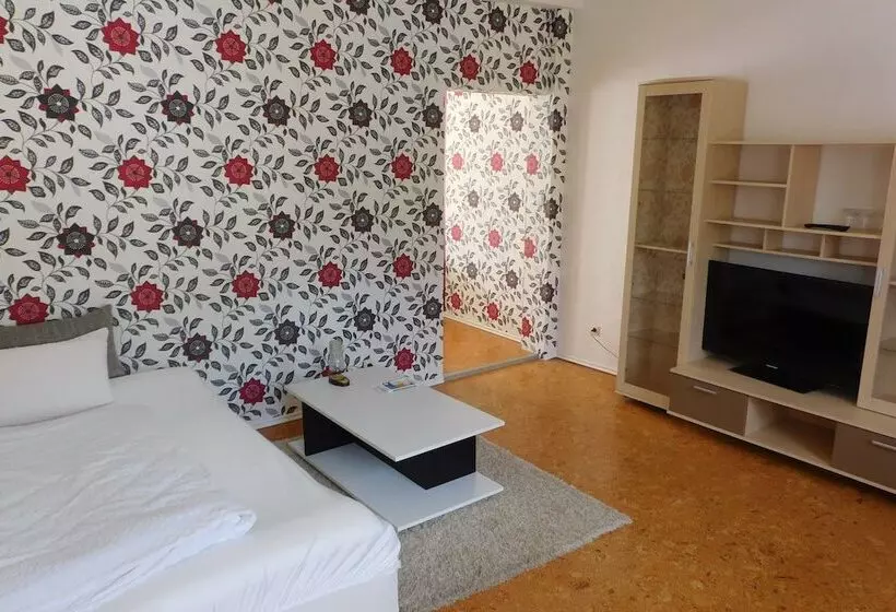 スタンダード4人部屋, Pension Am Kurmittelhaus