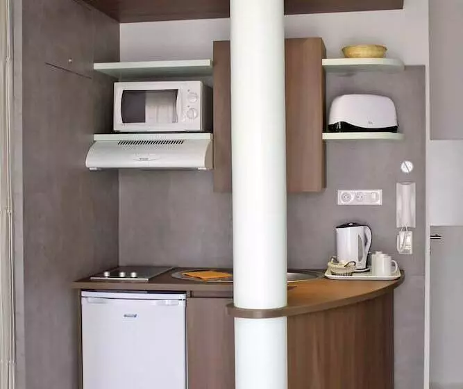 コンフォーとスイートルーム, Suite Home Apt Luberon