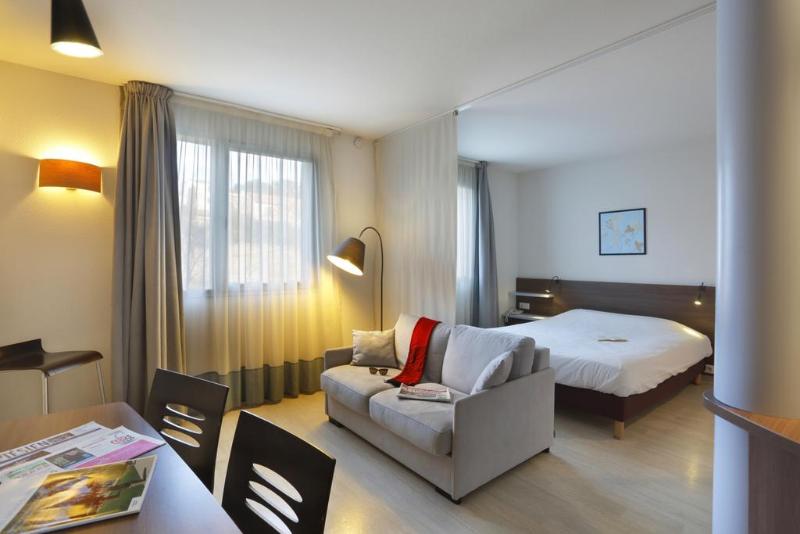 コンフォーとスイートルーム, Suite Home Apt Luberon