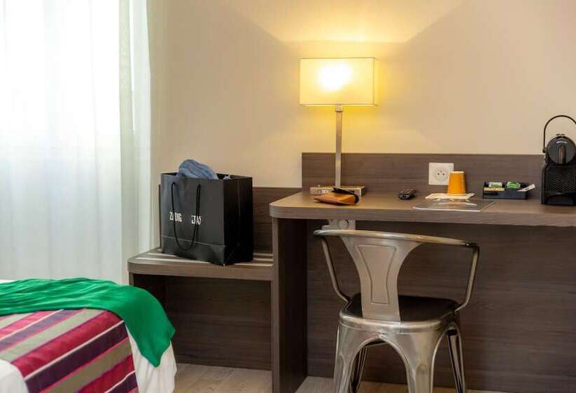 غرفة كومفورت, Terminus Saintcharles