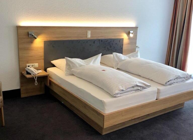 غرفة كومفورت, Tiptop Hotel Hirt