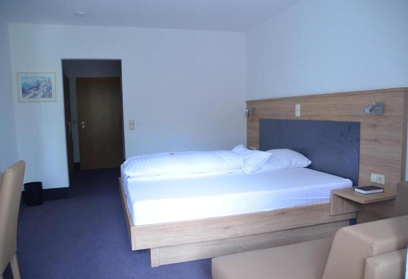 غرفة قياسية فردية, Tiptop Hotel Hirt