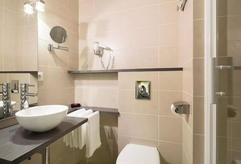 スタンダードトリプルルーム, Logis Maison Vauban   Hotel St Malo