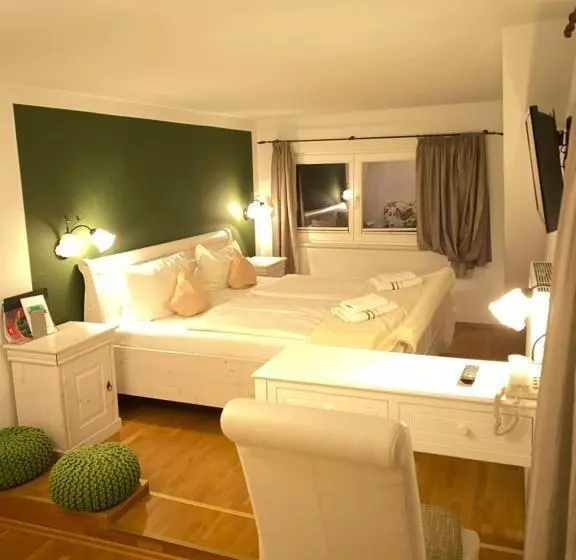 マウンテンビュースタンダードルーム, Panoramahotel Lilienstein