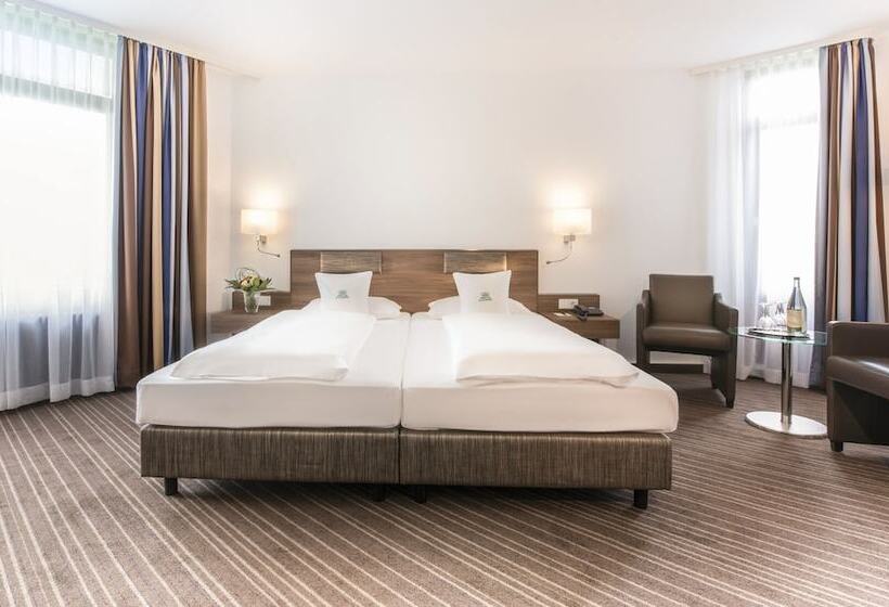 Номер Стандарт Вид на Озеро, Parkhotel St.leonhard