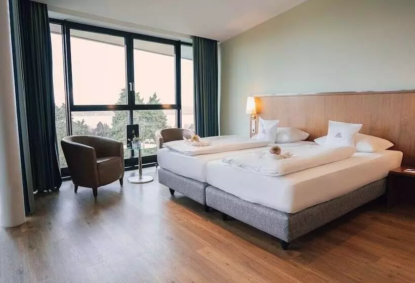 レイクビュースタンダードルーム, Parkhotel St.leonhard