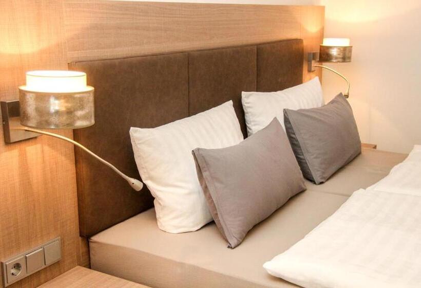 Номер Стандарт, Schlossberghotel Greiz