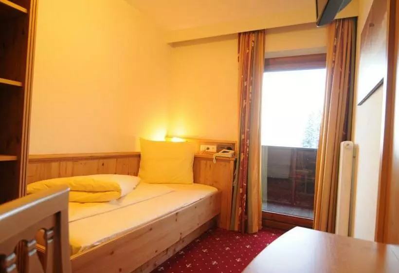 اتاق استاندارد یک تخته با بالکن, Sporthotel Tirolerhof