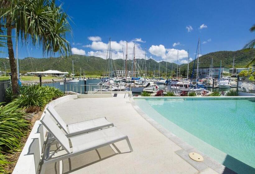 סטודיו דלוקס, Blue On Blue Superior Studio Room 1351